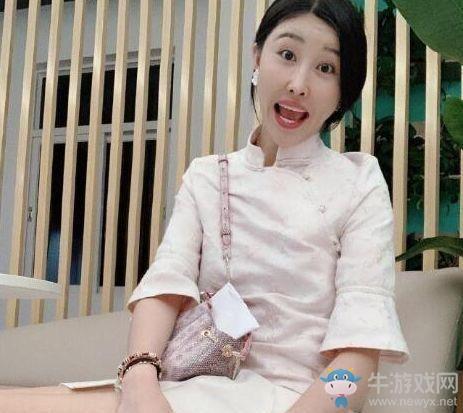 大小姐阿怡：从LOL代打到全民直播，她的逆袭之路