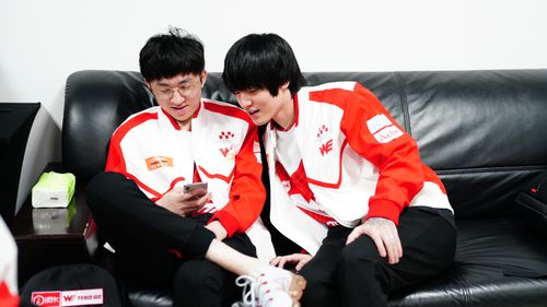 ipl5世界总决赛we vs clg.eu，这场比赛太精彩了！