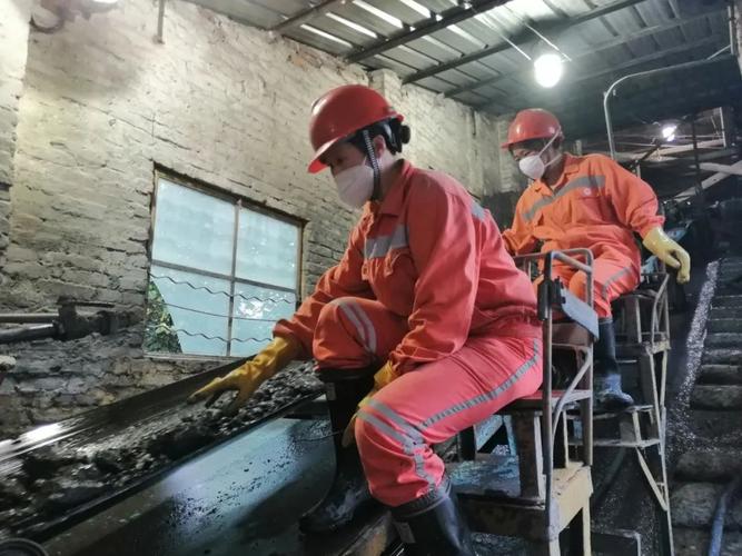想当地下矿工去哪报名？真实挖矿工作揭秘！