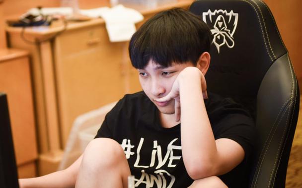 MSI经典战役：兮夜单杀Faker，你印象深刻吗？