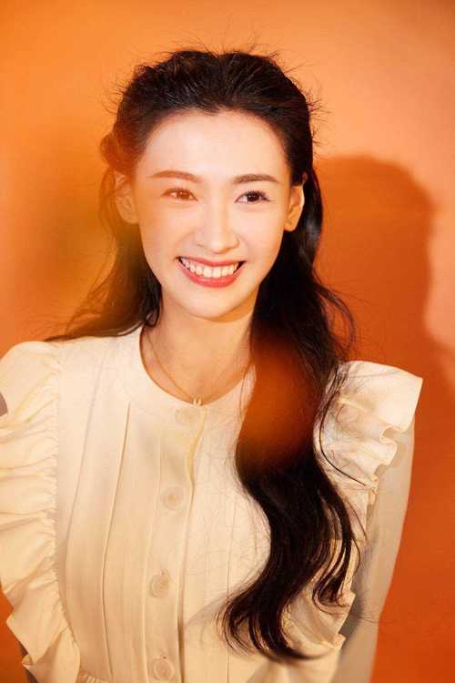 赖滢羽个人资料大揭秘：黑涩会时期及之后