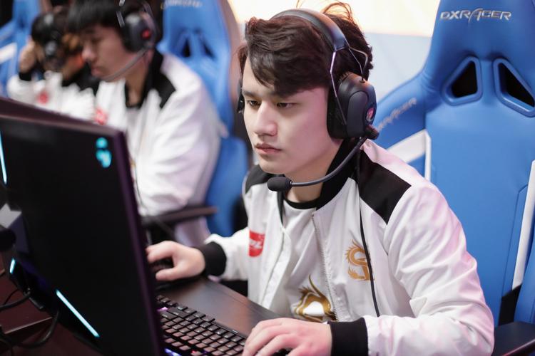 LOL热门战队TT：队员实力及战术策略剖析
