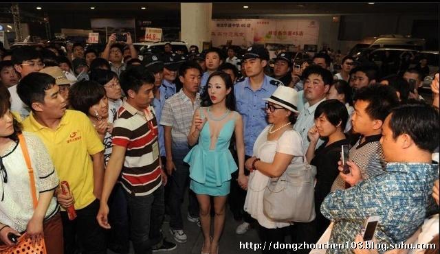 干露露被打的真相：母女冲突还是蓄意炒作？