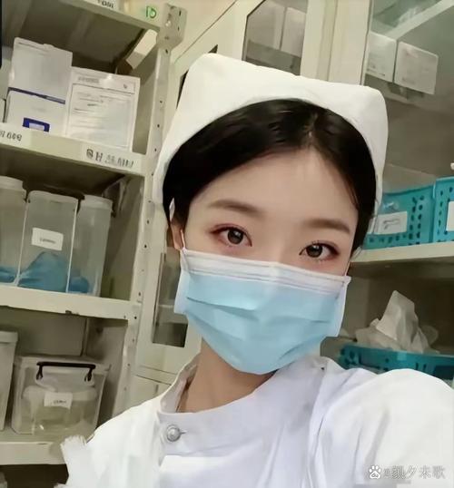 深圳女护士的日常：守护生命背后的故事