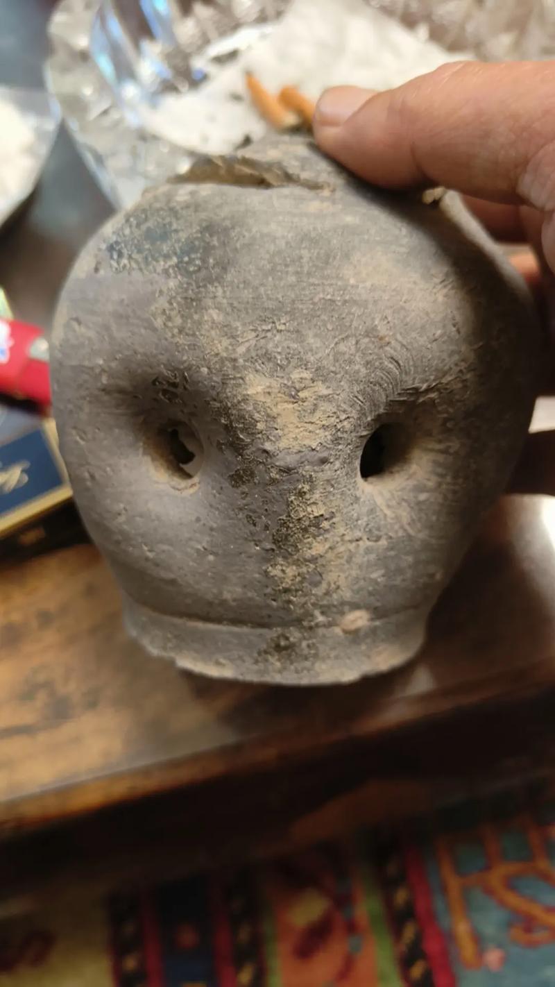 如何查古代的存钱罐叫什么名字？(简单方法快速获取信息)