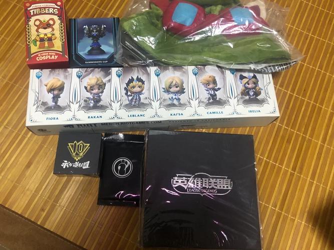 lol十周年神秘礼物值不值拿？真实内幕抢先看！