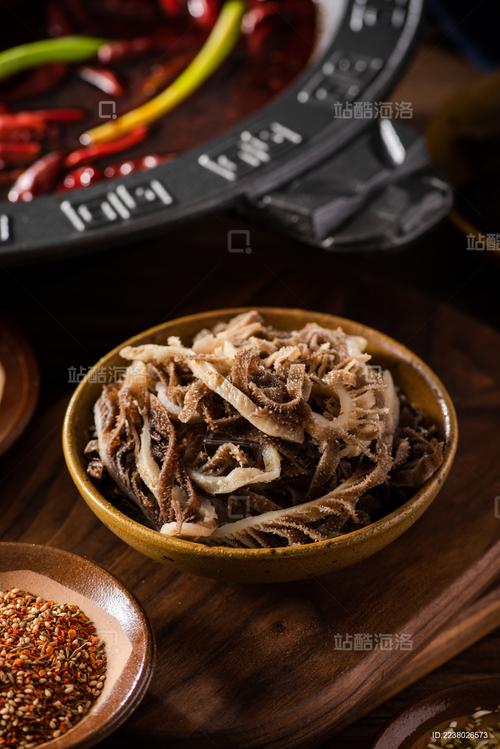 火锅涮的牛百叶到底是牛的什么？专家给你说明白！