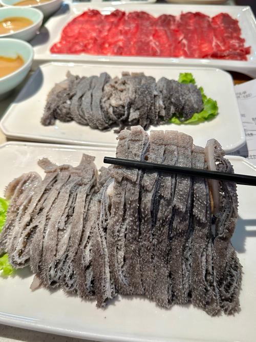 火锅涮的牛百叶到底是牛的什么？专家给你说明白！