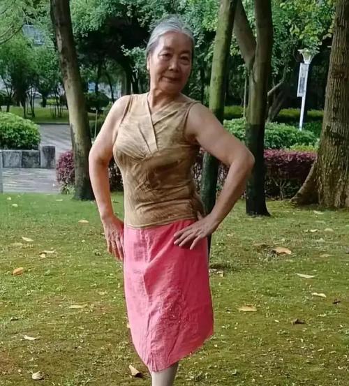 granny60老奶奶怎么用？手把手教老年人玩转智能手机