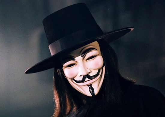V字仇杀队讲了什么剧情？(5分钟快速看懂故事核心！)
