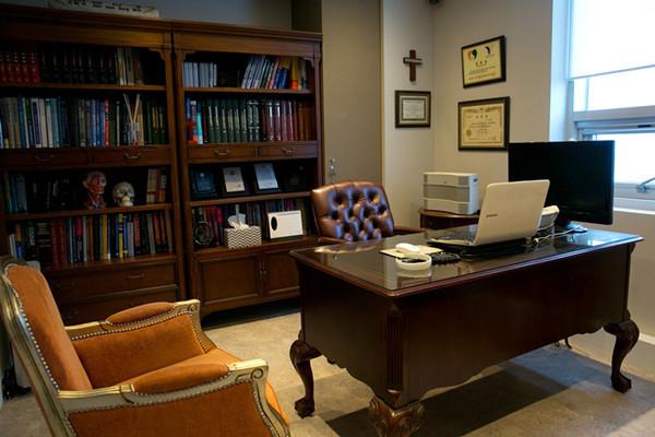 院长办公室位置在哪找?详细导航指南必备