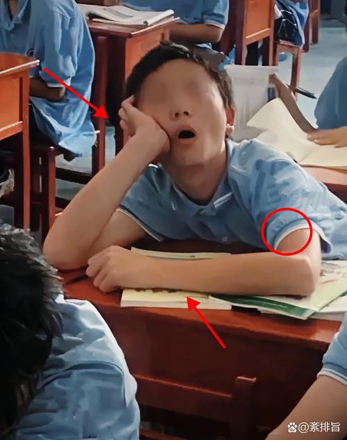 学生上课小动作太多如何引导看班主任心得