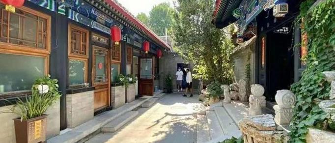 春满四合院论坛有什么特色？达人分享真实体验！
