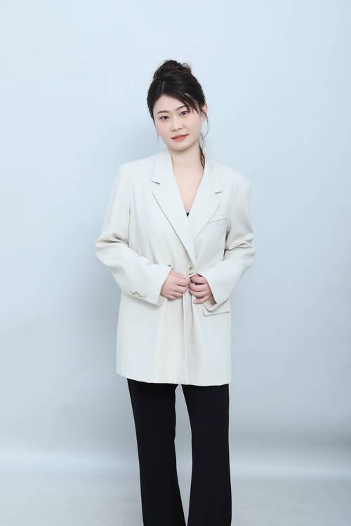 人体模特露露收费贵不贵?真实价格和影响因素解析