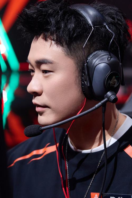陈赫投身电竞圈玩真的？最新战队动态独家曝光