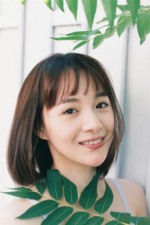 北影校花李依伊是谁?这些个人背景和成长故事揭秘!