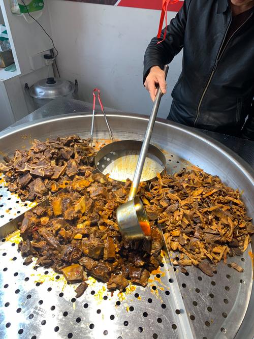 小火慢熬大半天的骨头汤含钙量提升诀窍？加点这个更有效！