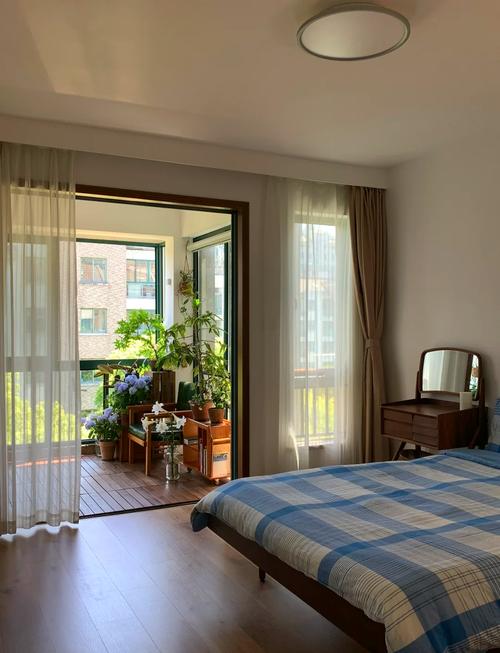 卧室植物摆放避坑指南:哪些不适合长期放进来?