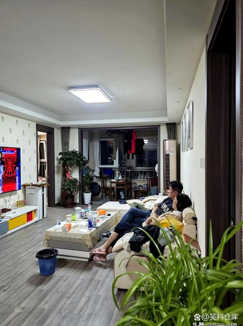 现实中有1男N女的家庭吗？揭秘这种关系维持的秘密！