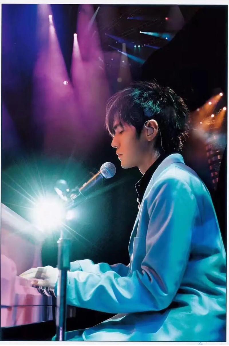 老毕杰伦为什么总是被网友提到？(揭秘这个组合背后的故事)