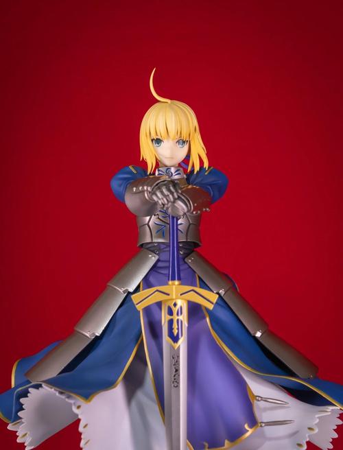 骑士王是男是女？(一文搞懂亚瑟王的真实身份之谜)