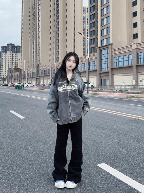 谁才是真正的“高街女帝”？看看她们的秋冬时尚心经！