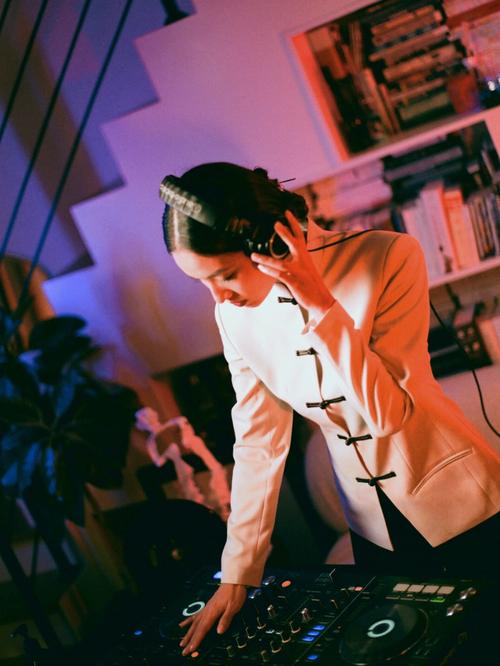 丸高爱实为什么人气高？揭秘她圈粉的几个小秘密！