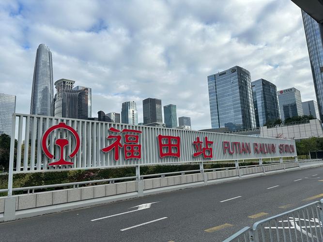 地轨中心附近有什么好玩的？本地人私藏的周边吃喝玩乐攻略！