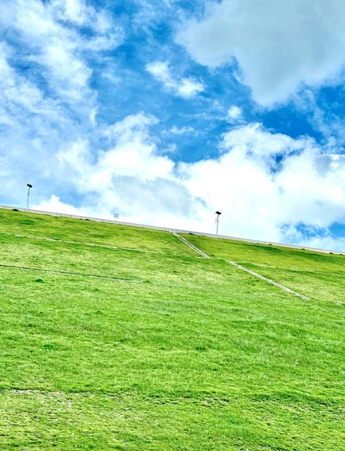 现实中有没有青青草原？国内这3个超美地方像极了！