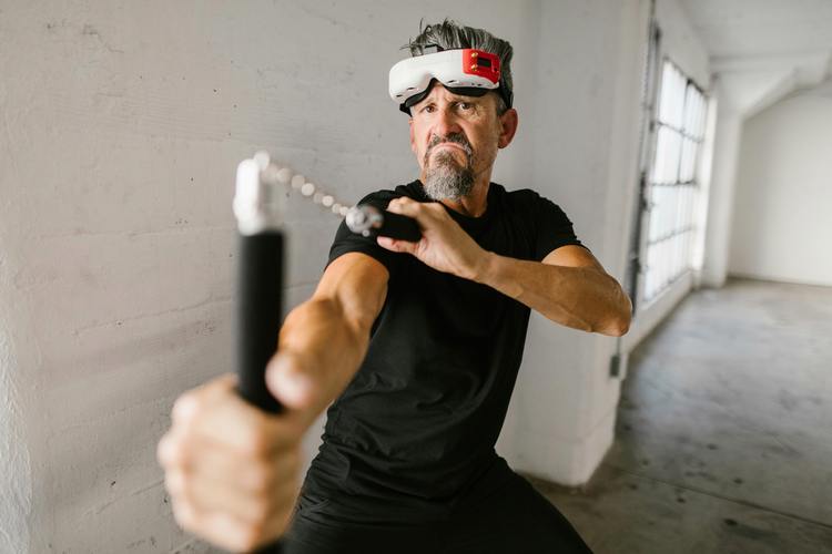 石锤怪力训练动作有哪些？这几个动作能帮你突破瓶颈期！