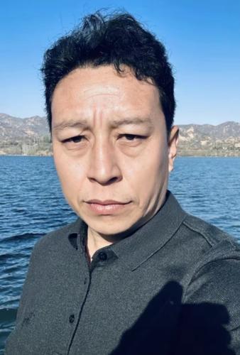 闻会军是谁？简单揭秘他的生平与传奇故事