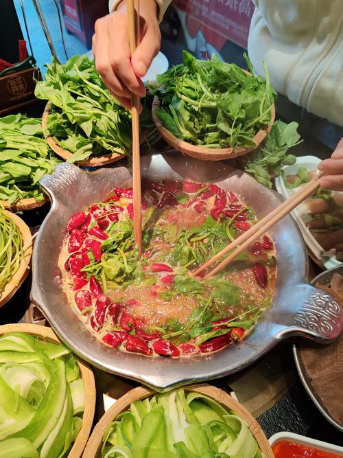 麻辣英雄怎么快速刷资源？平民零氪也能变大神！