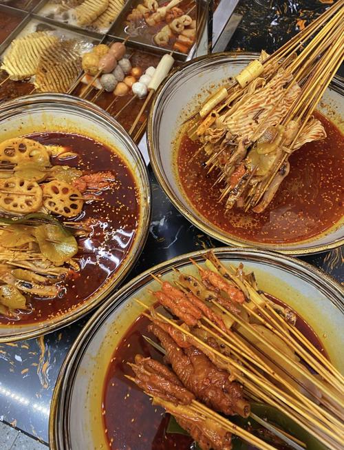 大小串串烧去哪里吃？这几家店值得一试！