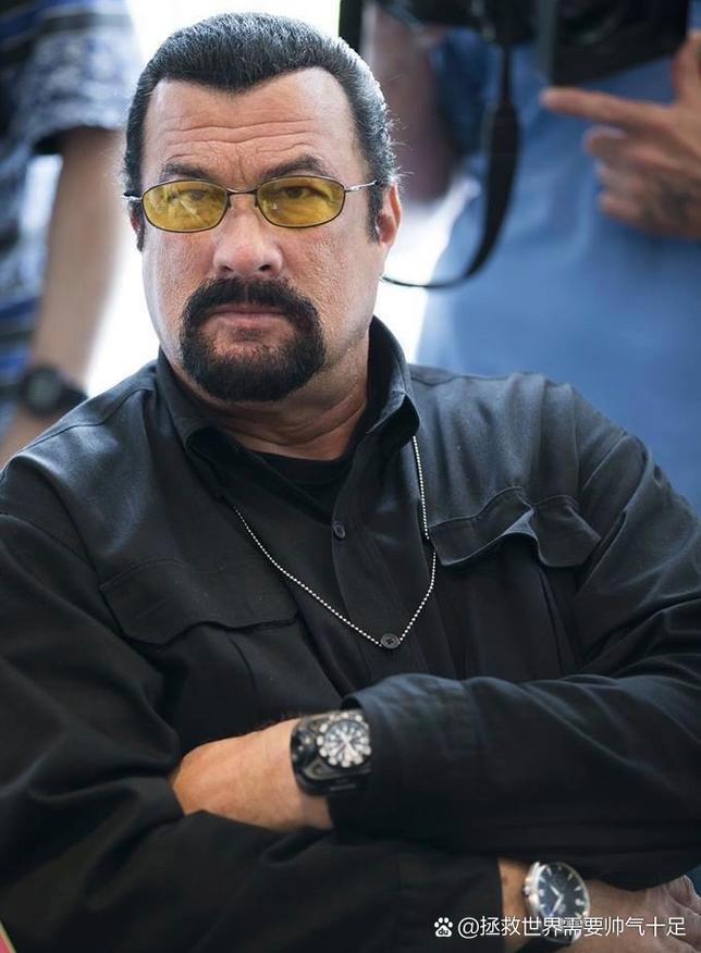 从霸道到落魄，史蒂芬周经历了什么？看食神如何从谷底实现人生逆袭！