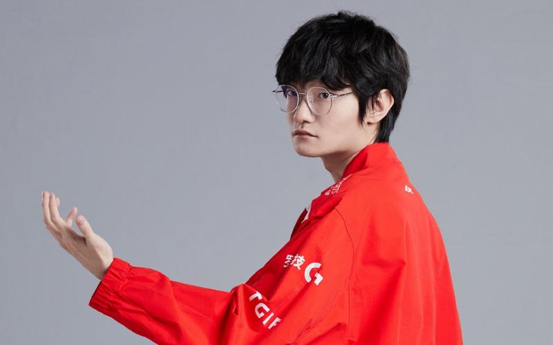 高天亮的唱功到底怎么样？专业乐评人给出深度评价！