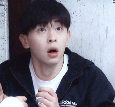 邓伦胆小名场面回顾？看他被吓到尖叫的瞬间太真实！