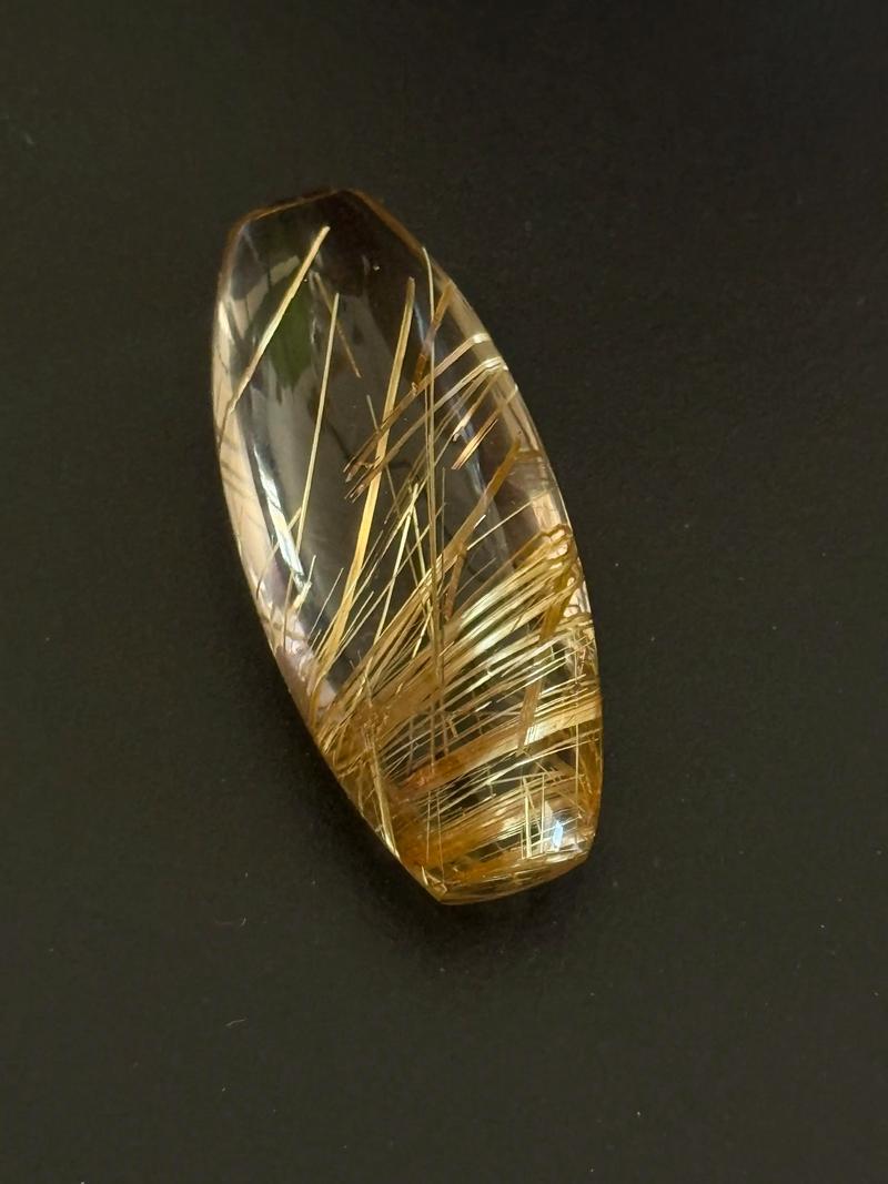 金色大晶体值多少钱？了解市场行情不吃亏！