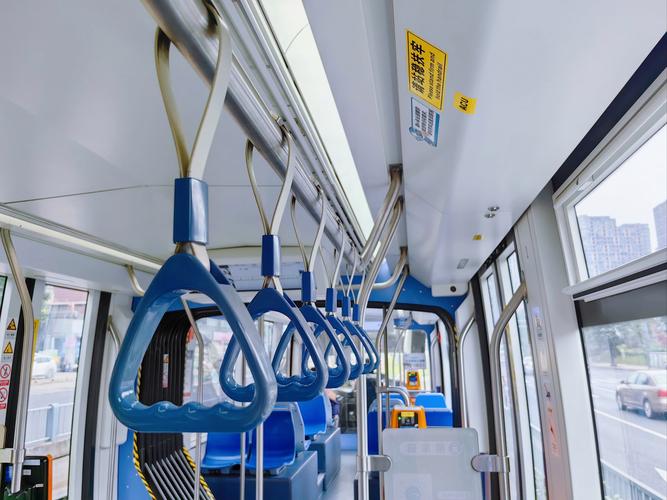 探讨“電車内でなう”在安卓平台上的下载与游戏体验