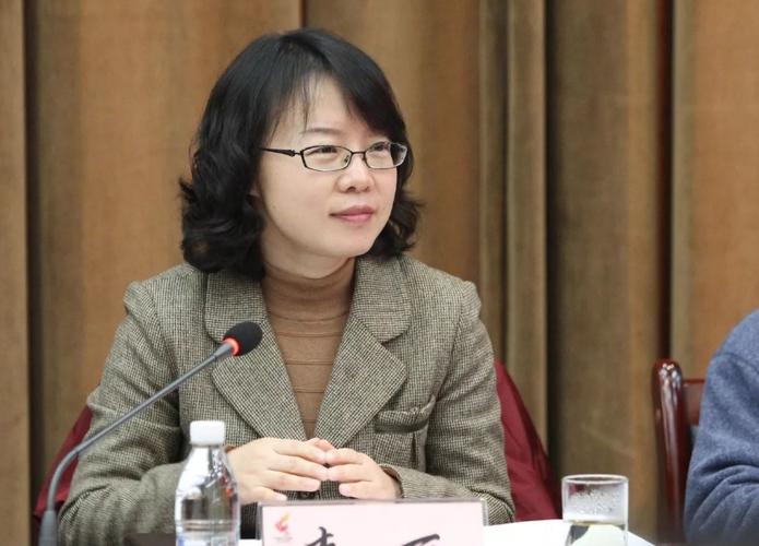 深入剖析：秀人网李丽莎游戏官网的行业地位与未来前景