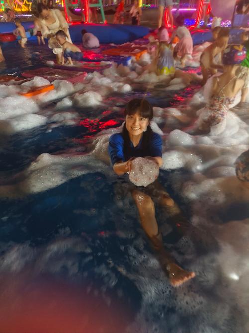 被弄湿的夏天最新：游戏中的情感与互动深度分析