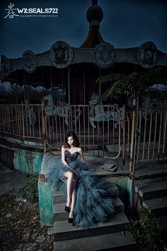 深度解析《黑色游乐园2》：绅士游戏中的心理与艺术