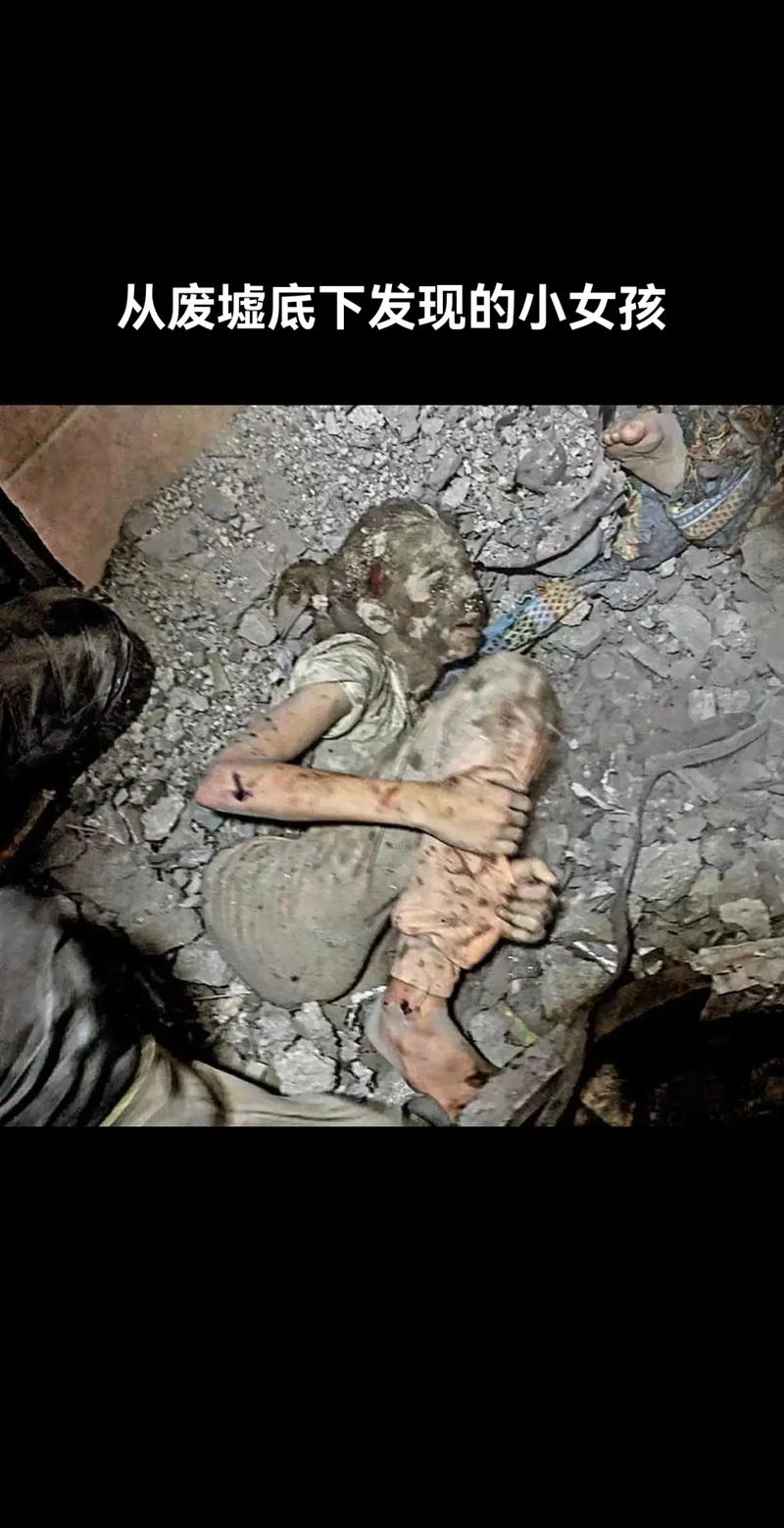 废村少女：沉浸在废墟中的少女成长与冒险