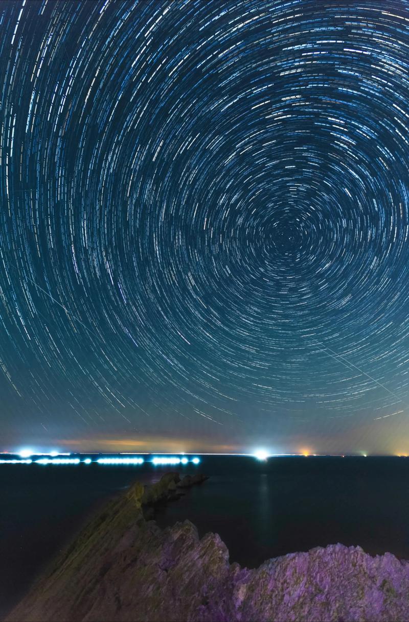 深度解析《星轨最新版本》：技术革新与玩家体验的完美结合