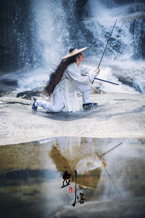 深入解析《美女剑客晴美最新版本》的游戏机制与玩法