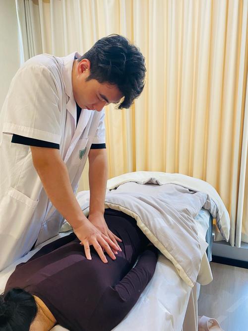 治疗师最新动态：对心理健康行业的深度分析