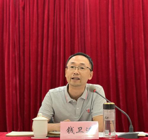 深入解析《幸福督市》：游戏攻略与策略