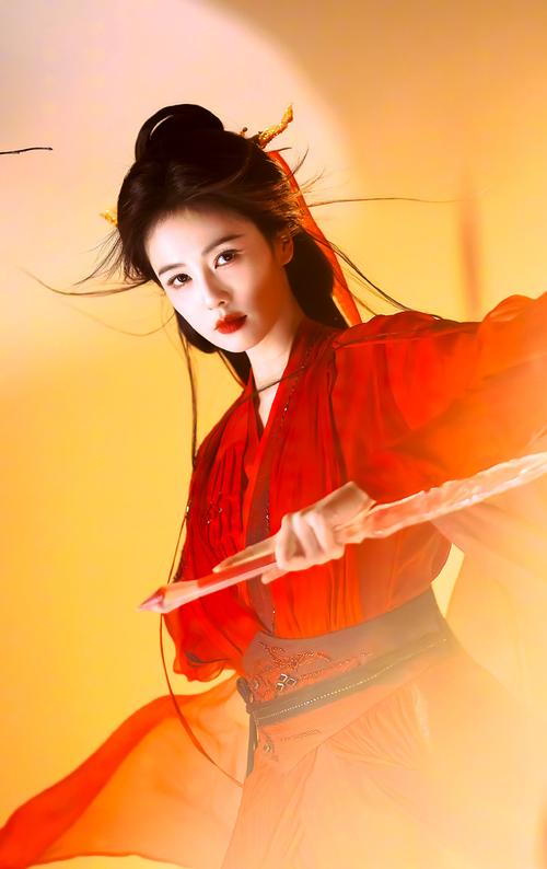 美女剑客晴美与杨过的游戏解析：融合经典与创新的魅力