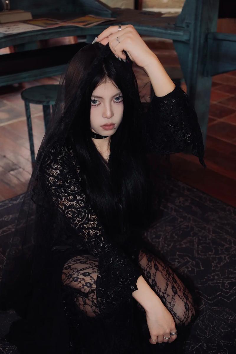 阴暗个性美少女的魅力:最新版本的探索与分析