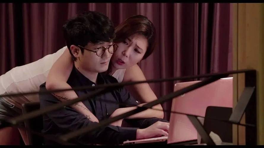 探析《我的银乱妻子奥莉》的更新地址及其影响