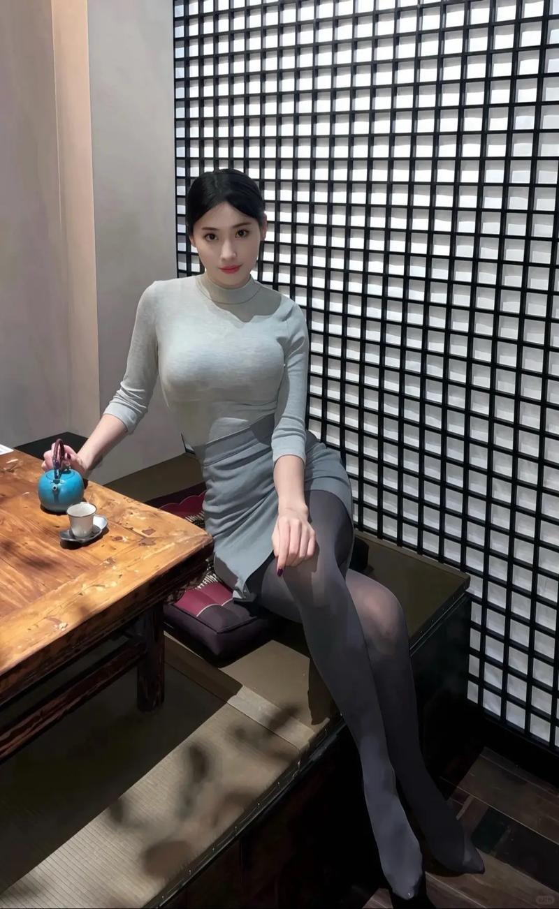 深入探讨《美女人妻极限发射》的游戏设计与玩家体验